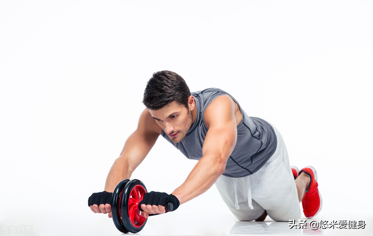 腰部力量的训练方法，只需做好4个动作，让你的腰部肌肉更强壮