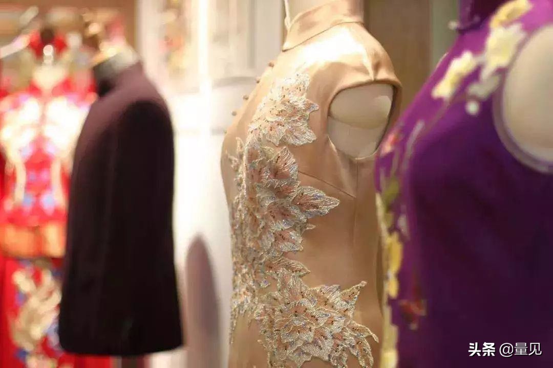 人物|金剪刀鲍洪尚:用服装传递*善美真**