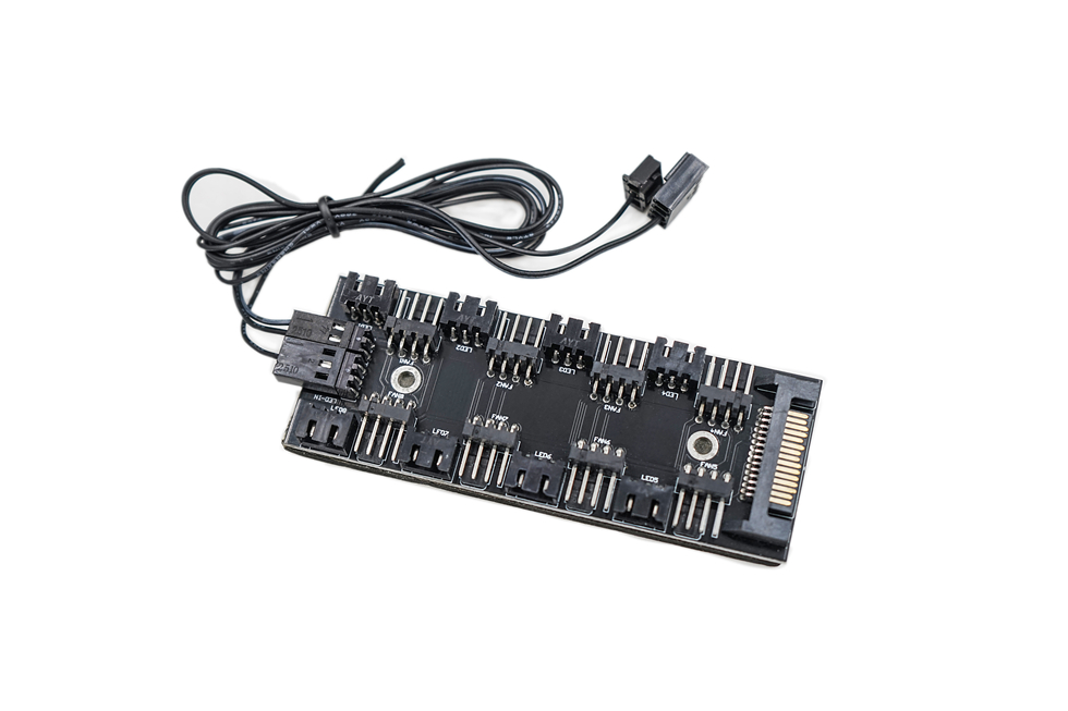 科技以灯为本,3600X+B450+BMR-24水冷+大水牛铁血战士机箱装机秀