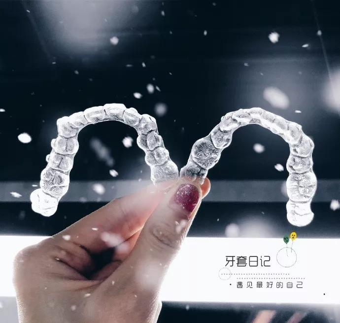 牙齿很整齐拔牙正畸前后效果,虎牙齿矫正的前几天有什么反应