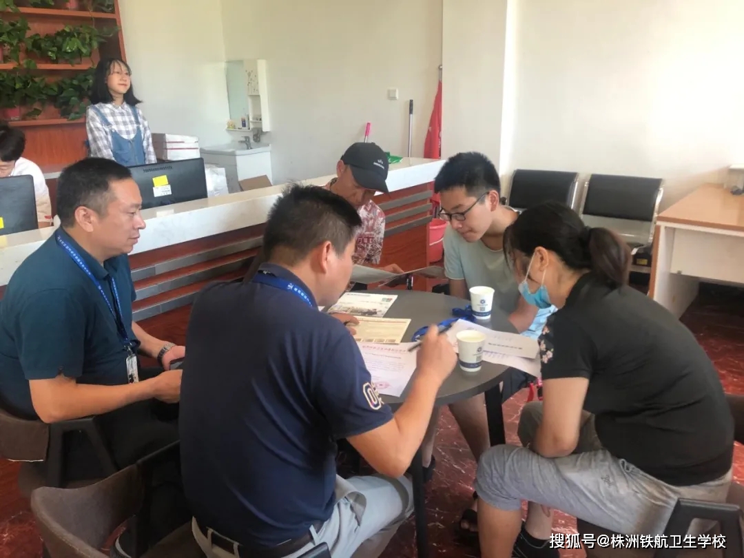 校长接待记录表30篇,学校校长接待领导