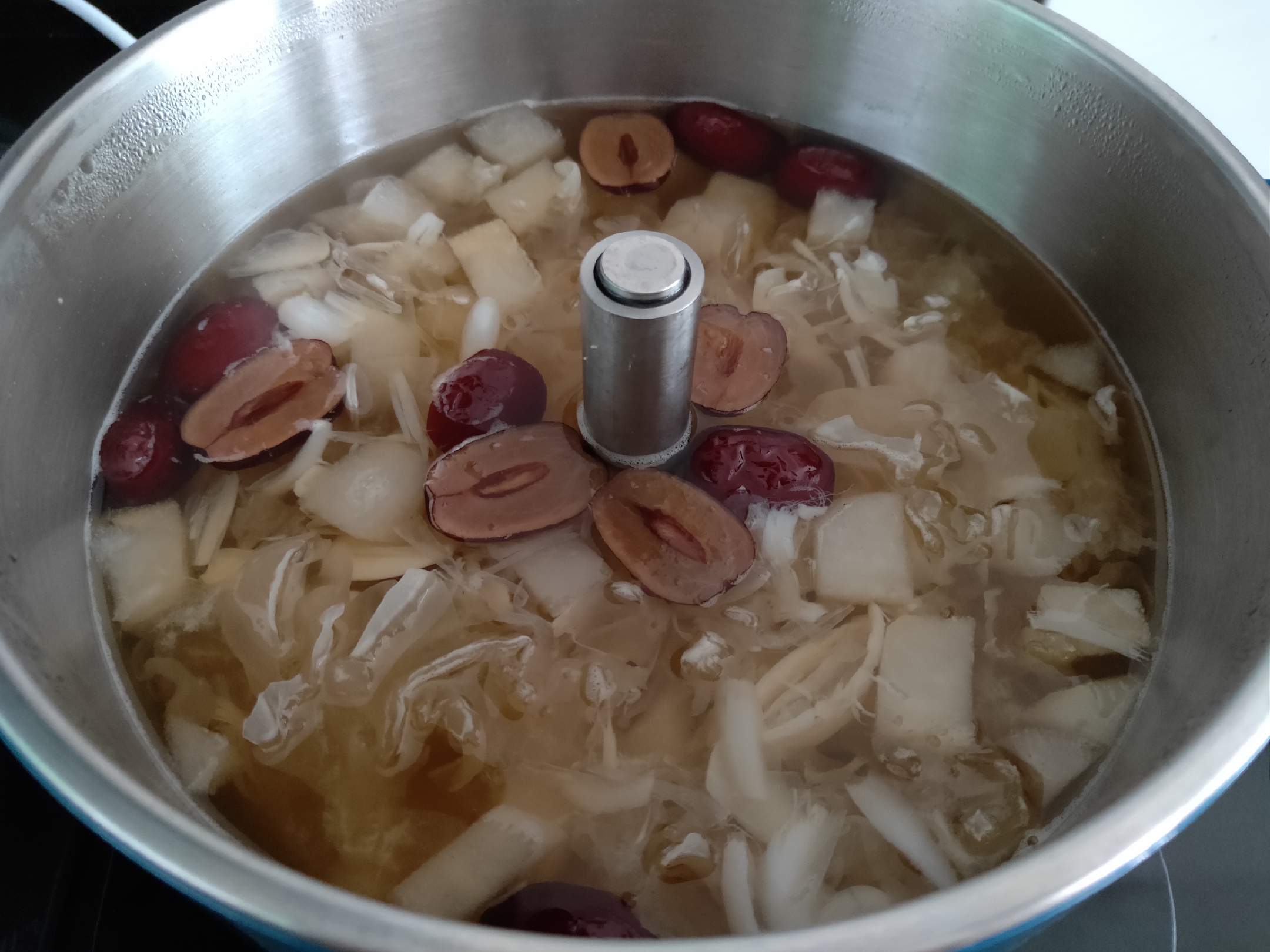 天气转冷喝碗汤,冬季喝什么糖水润燥