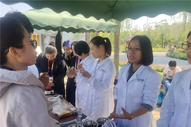 “本草趣生活”广安门医院传统中药手作课系列体验活动