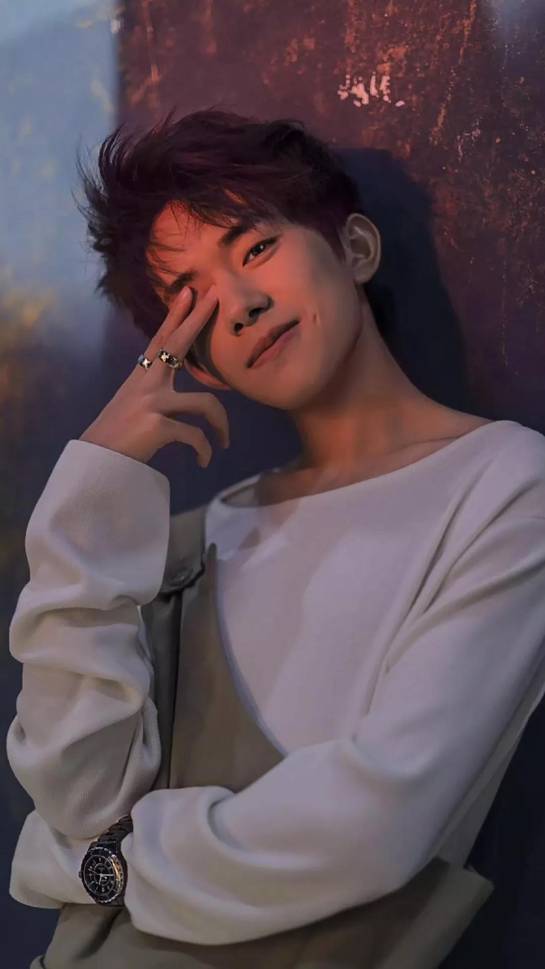 易烊千玺你不是一个人完整版,易烊千玺你变了原版视频