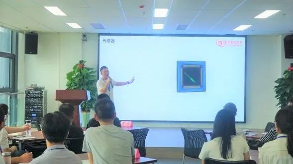 勇闯“芯”“视”界|公司2021年度第二期新员工培训圆满举行