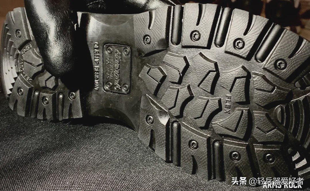 单只仅重364克！夏季战靴之选还得是“中国龙”系列呀