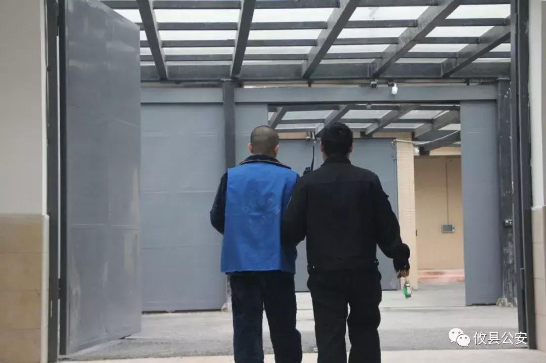 【扫黑除恶进行时】恶势力团伙设局“仙人跳”进行抢劫，攸县公安重拳出击！