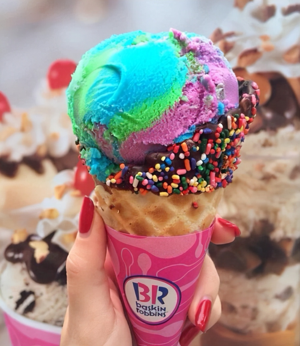 软冰淇淋跟硬冰淇淋粉有什么区别,软冰淇淋和硬冰淇淋的区别