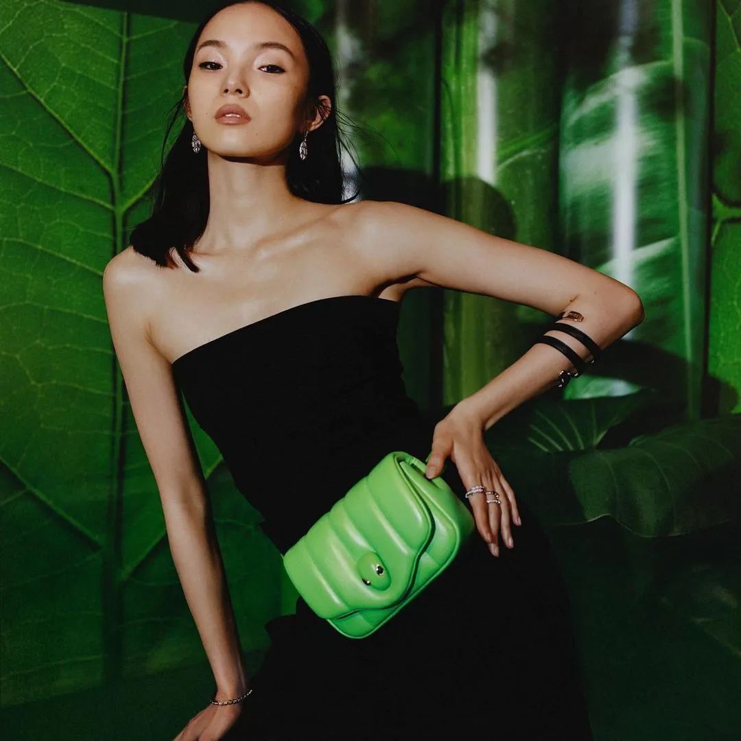 欧阳娜娜同款潮流品牌,欧阳娜娜同款联名卫衣