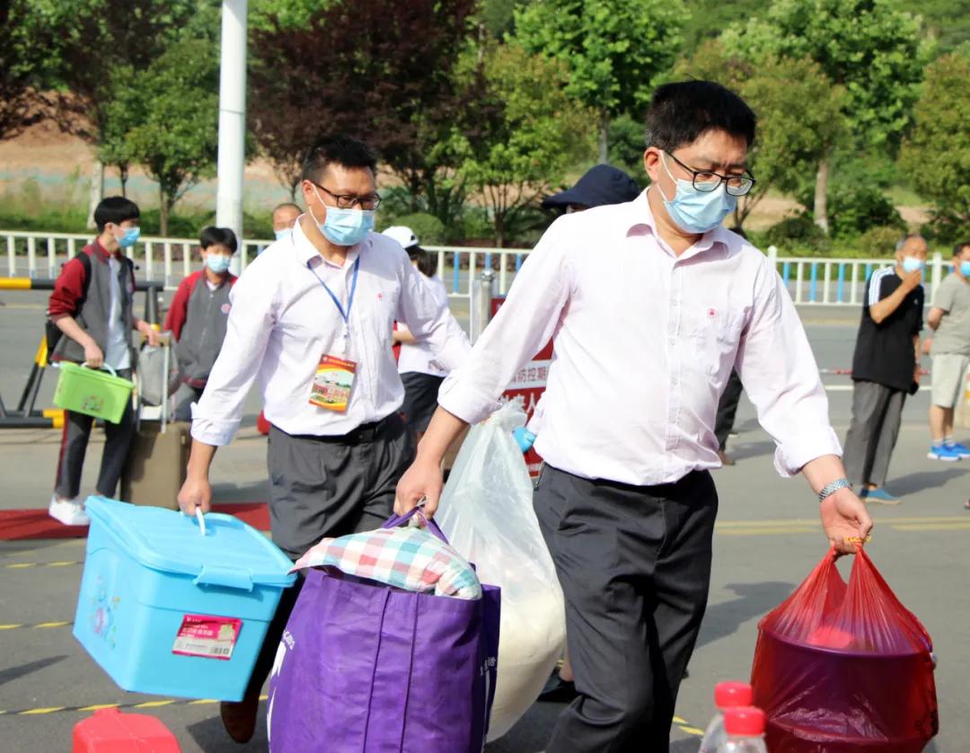 宜昌初中学生总人数,2023年宜昌市初三学生有多少人