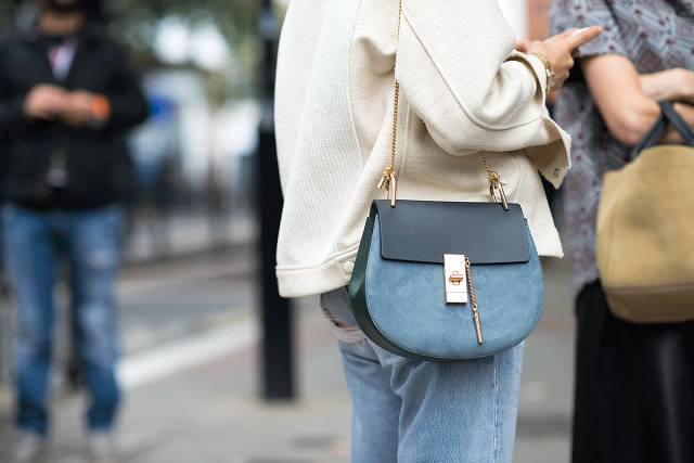 大牌同款皮质包包,怎么挑选适合自己的大牌包包