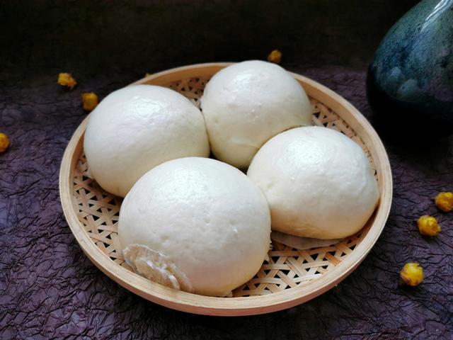 馒头怎么放不干不裂,馒头过夜要怎样保存才会保持松软