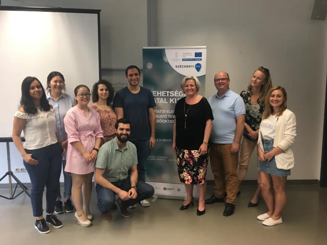 在小众国家留学的体验,去匈牙利留学读什么好