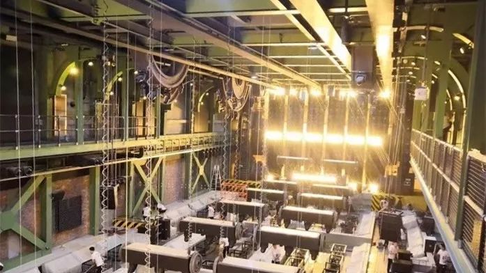 解锁ONETHIRD1/3,承袭「全球百大中国第二」夜店品牌制作?