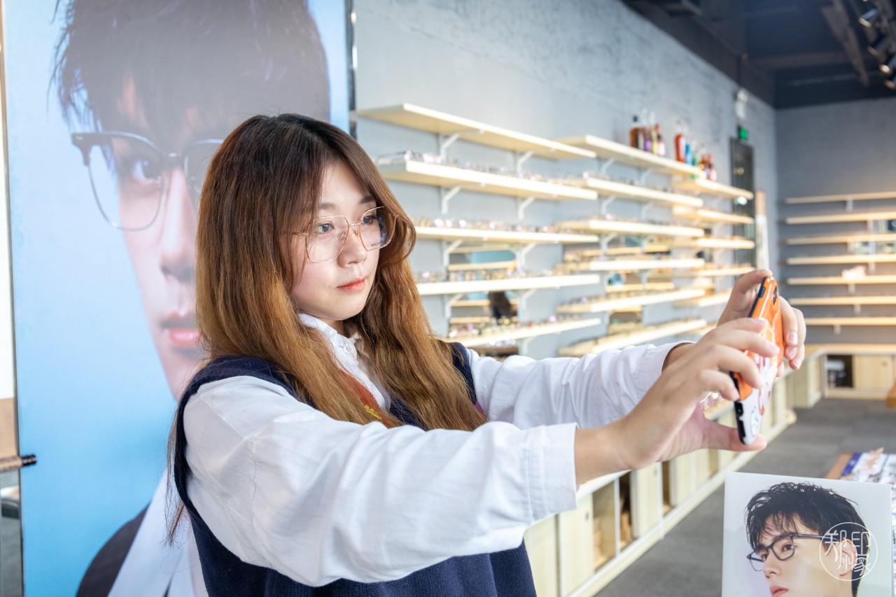 omg新眼镜,omg眼镜推荐