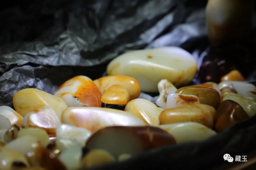 十几万买了一堆二手货,和田玉亏本的买卖