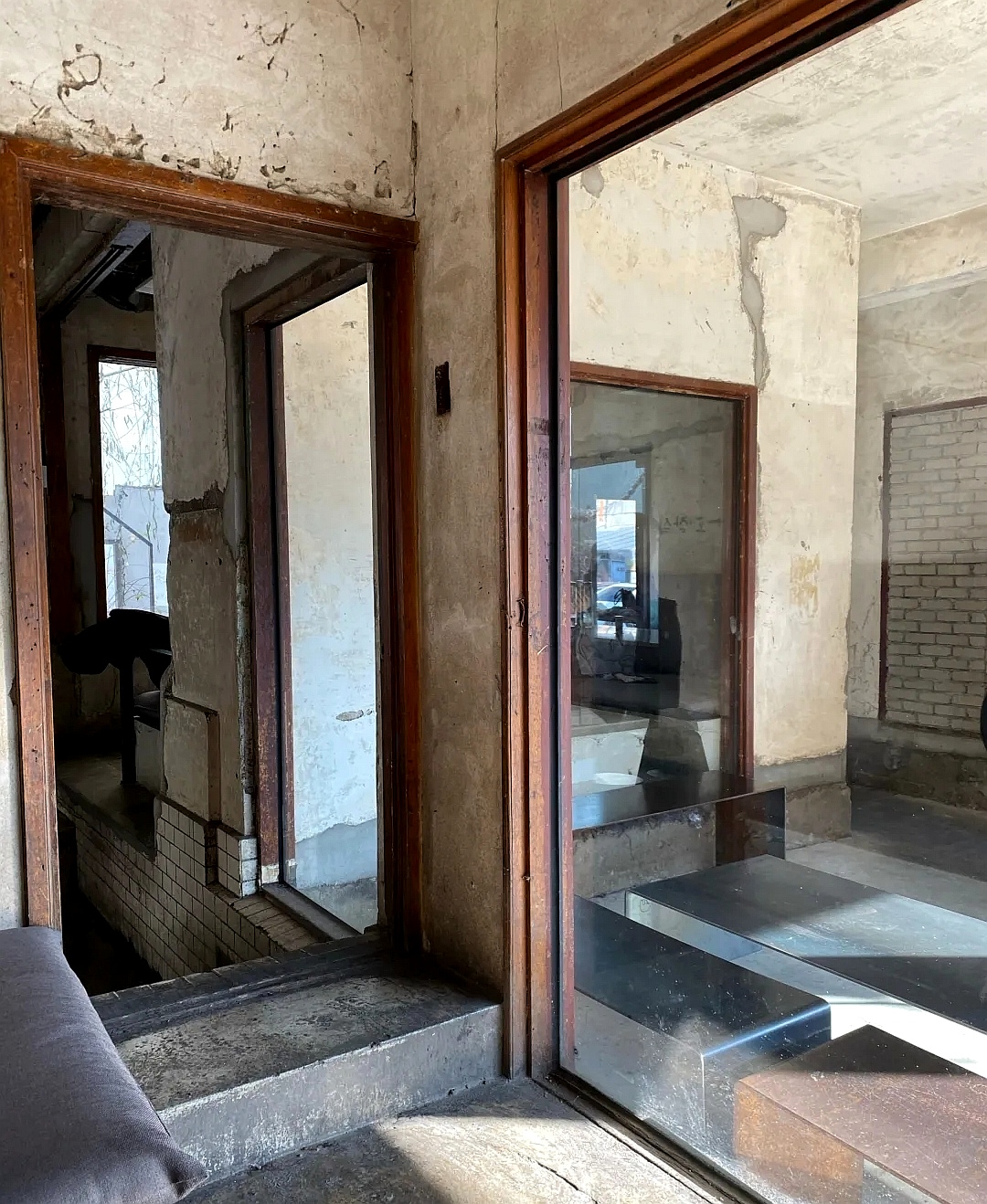 韩国网红设计师，把旧厂房改造成咖啡烘焙店，开这样的店真幸福