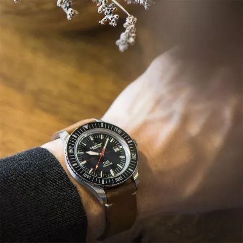 汉米尔顿属于什么档次,天梭跟汉米尔顿哪个高级