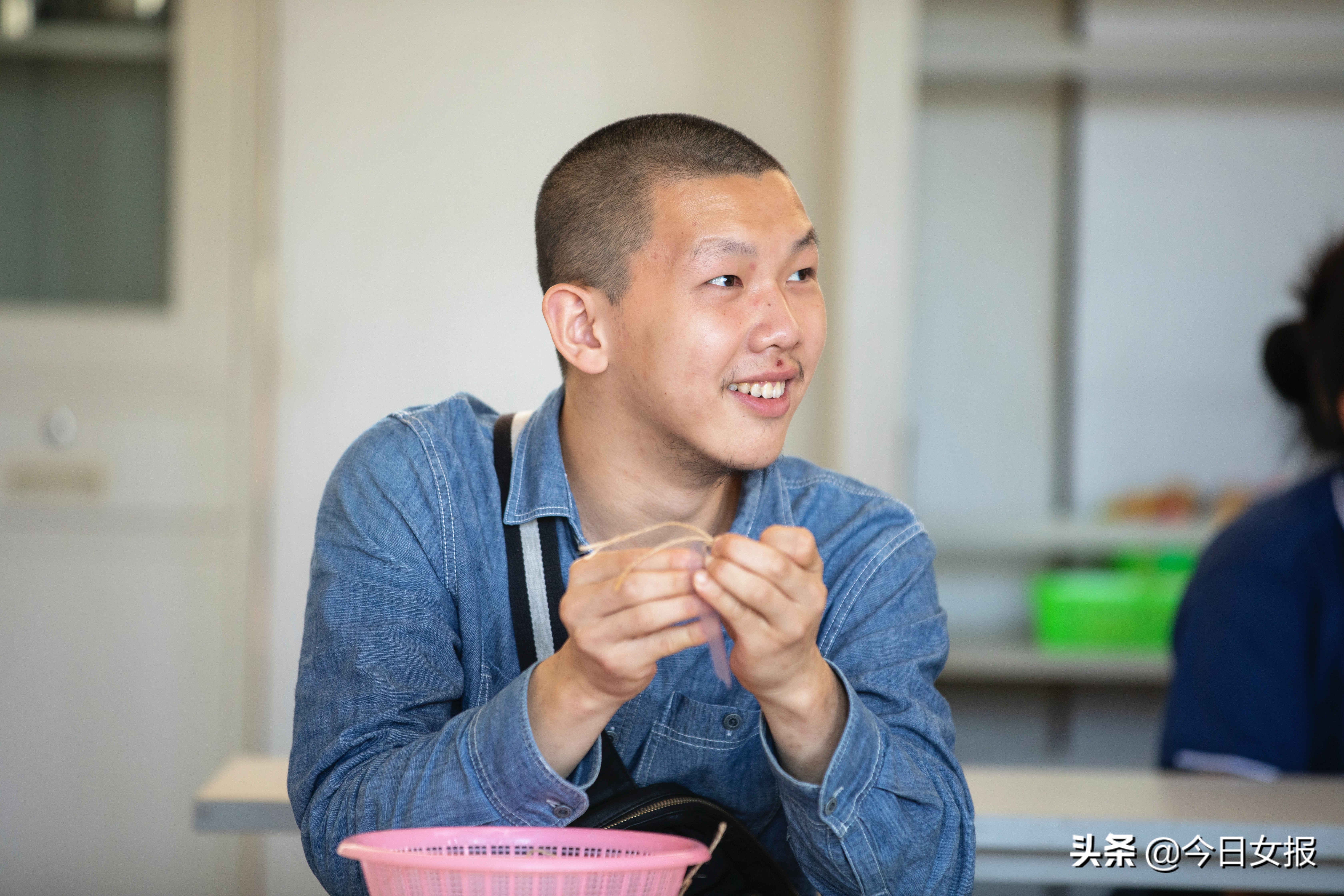 她曾带自闭症孩子两度自杀，如今与几名同病相怜家长联手在长沙对自家孩子做了这件事