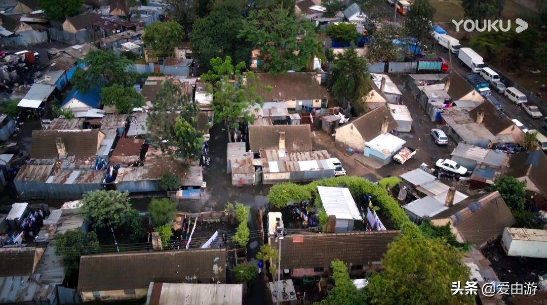 《猎狐》行动,200万能在非洲挥霍一生吗?