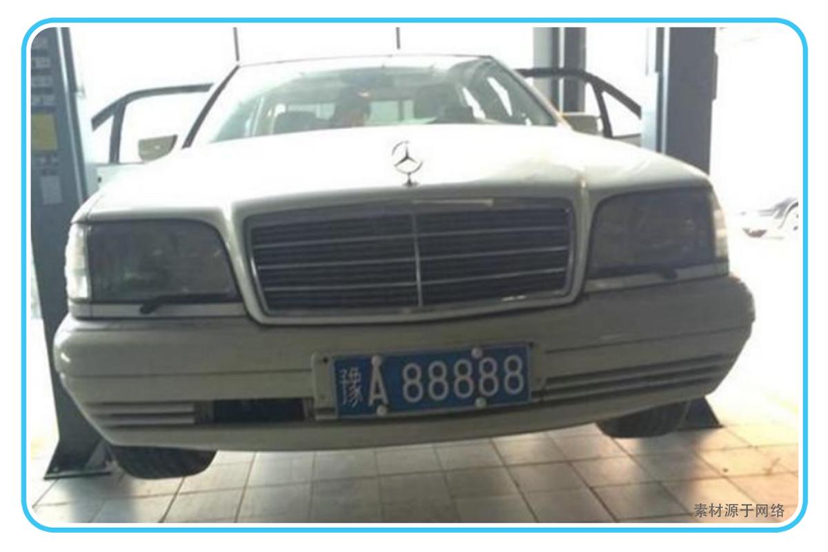 开价值3万的比亚迪FO,用A88888五连号车牌,车牌预价250万