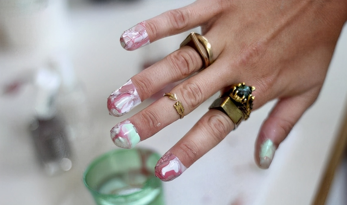 洗甲水推荐,新年指尖美甲教程视频