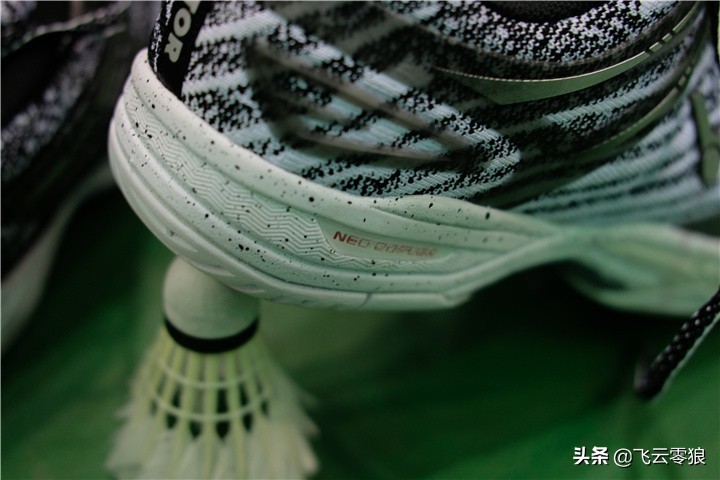 飞云a922评测,羽毛球鞋排行榜前十名中羽