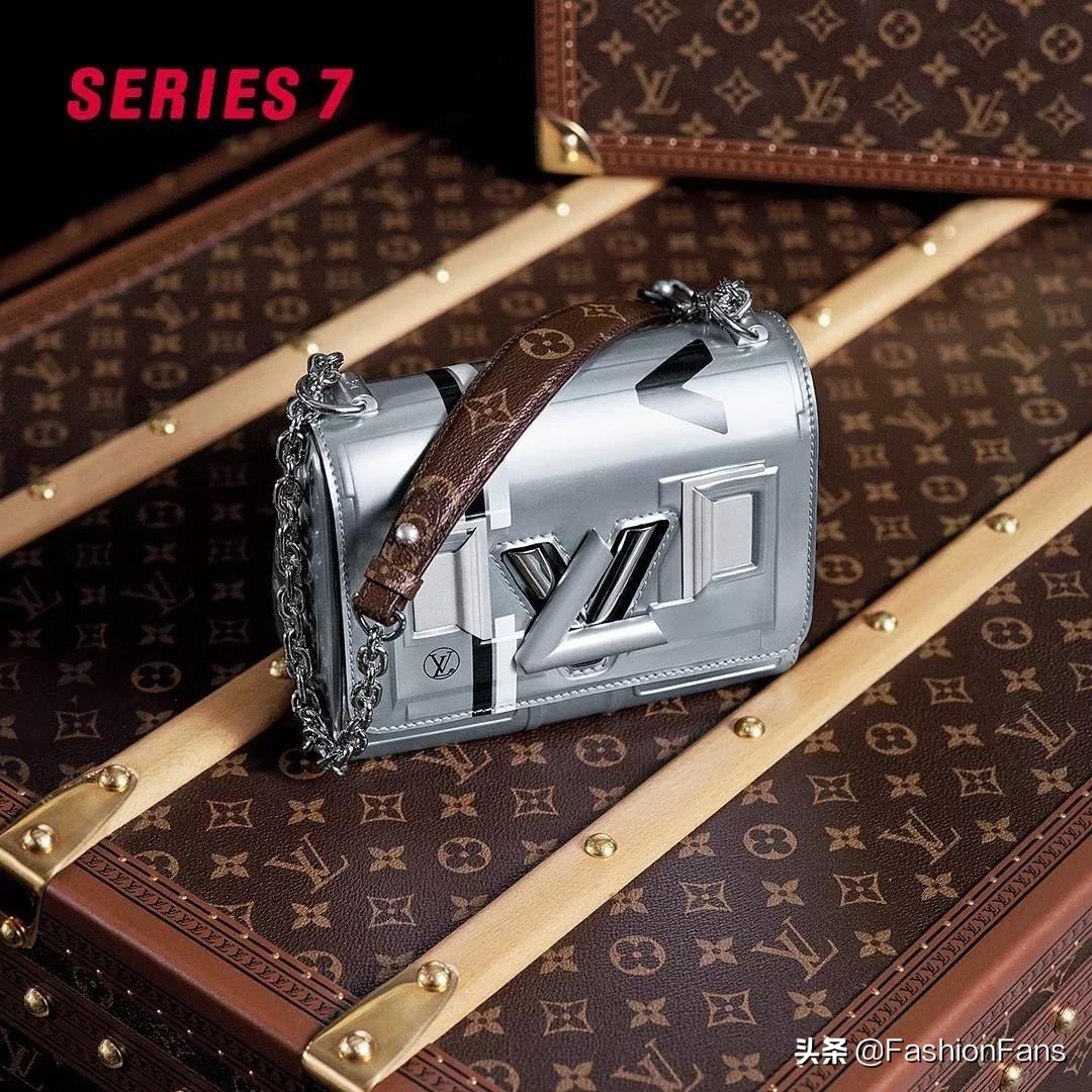 刘雯背过的香奈儿包,刘雯香奈儿机场包