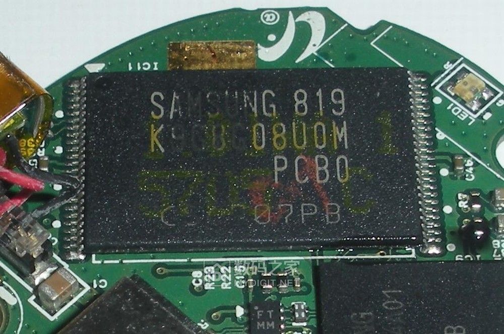 拆修三星音乐魔法石MP3*放播**器YP-S2,附数据充电线制作方法