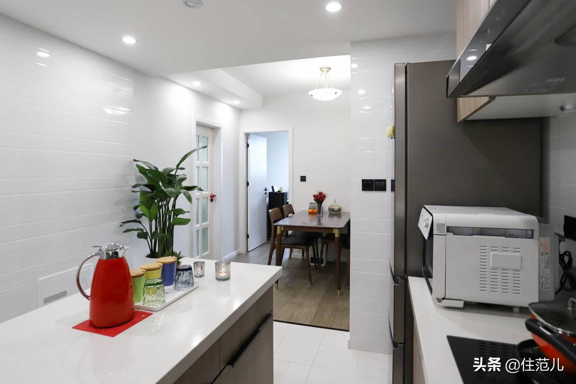 58㎡两室一厅，小户型也能拥有中岛厨房，父母硬核装修胜过年轻人