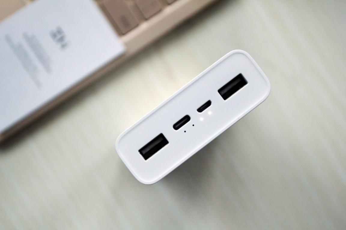 小米移动电源高配版超级快充版,小米移动电源一万毫安快充版