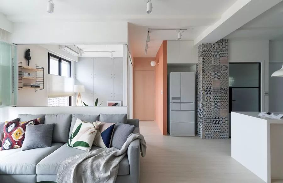 案例欣赏|89㎡北欧风三居，玻璃窗隔出明亮书房