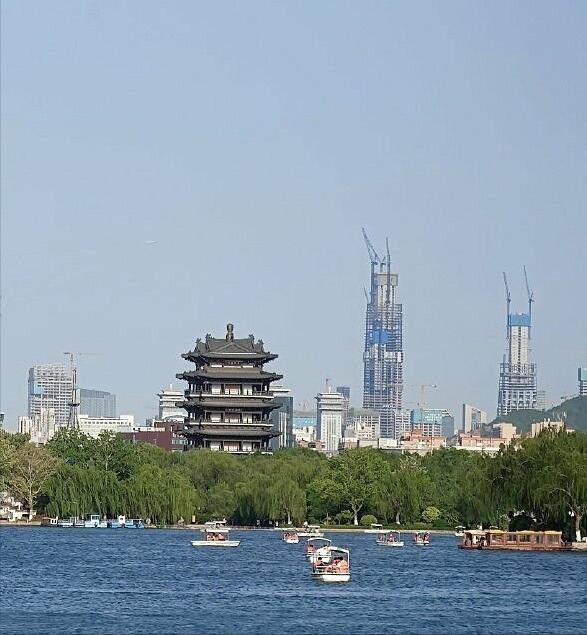 济蓉镐—在建400米级超级地标快速拔高！摩天缔造者绿地实力彰显