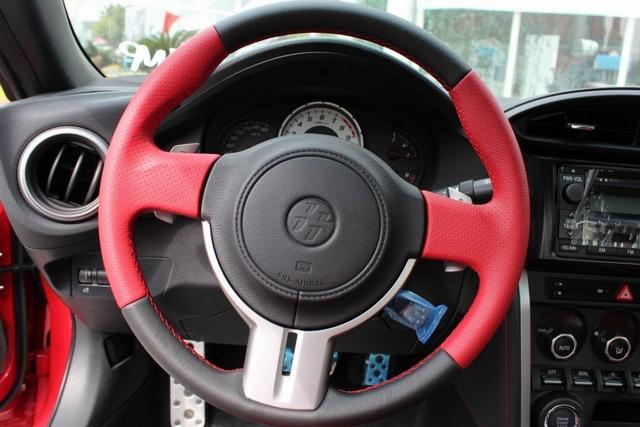 跑车丰田86,丰田86跑车多少钱落地