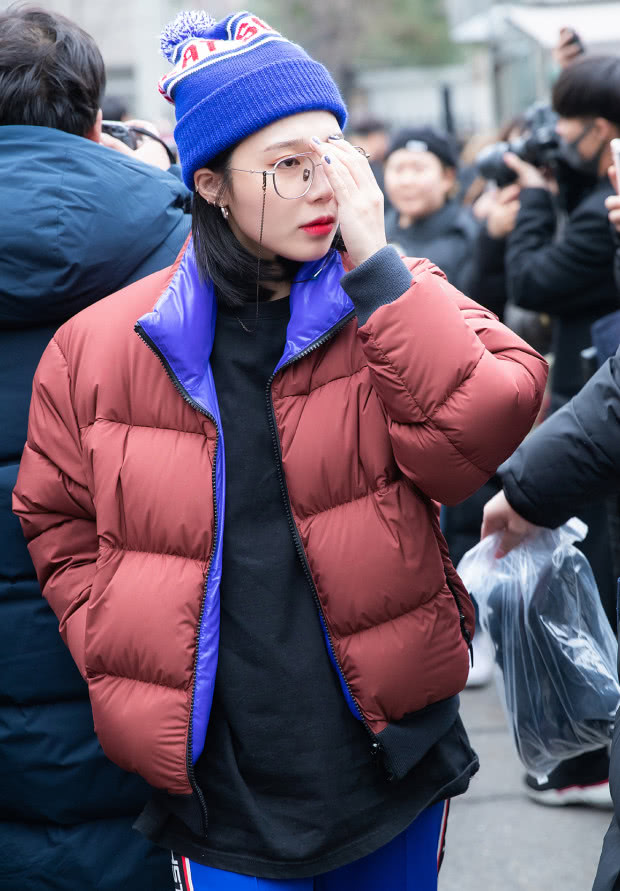 郑恩地亲切获粉丝好评,郑恩地ins近期更新照片