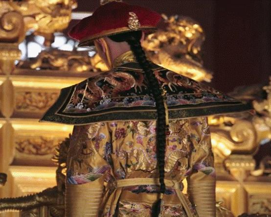 皇上的龙袍从来不洗,皇帝的龙袍洗不洗血