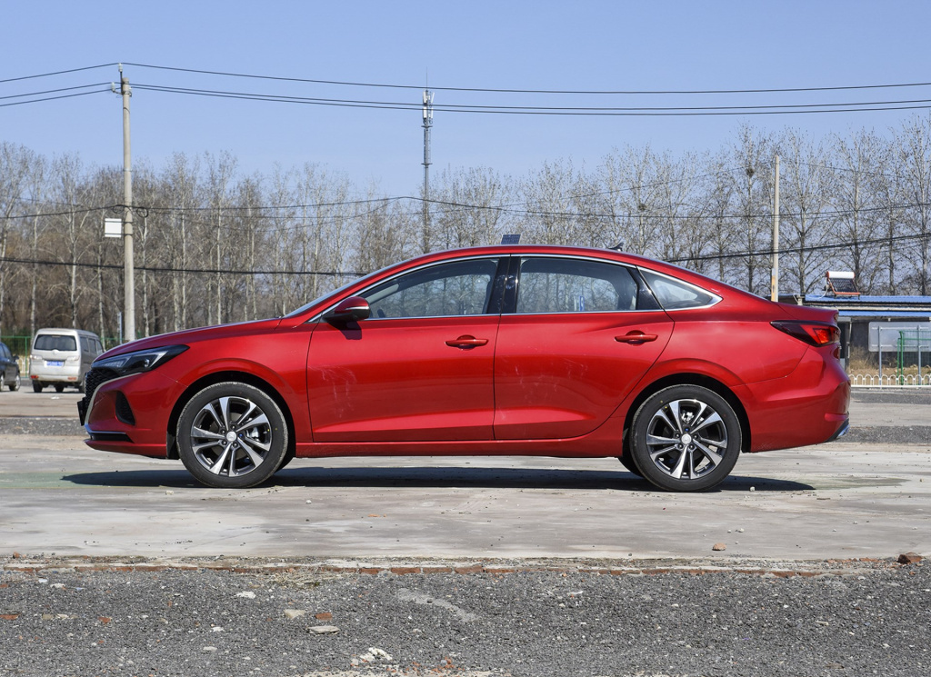 长安逸动plus养车费用明细,别克威朗和长安逸动养车成本