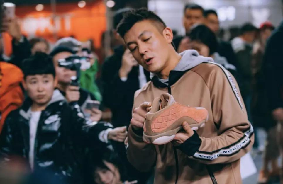 陈冠希早期nike棒球服,陈冠希说nike超越阿迪