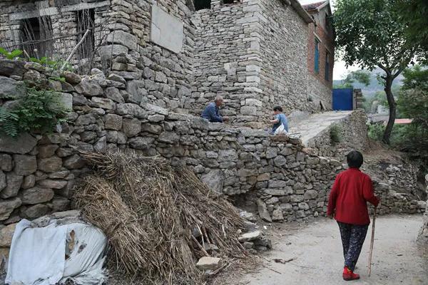 我们的老屋全部视频,我们家的老房子视频