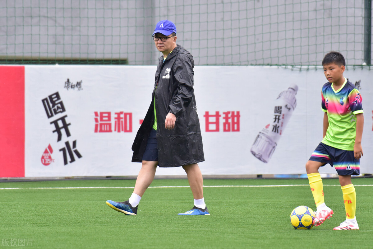 中国足球小将董路今年规划,董路的青训怎么赚钱