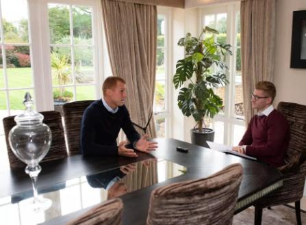 球星有多赚钱,皮克除了踢球还在干嘛