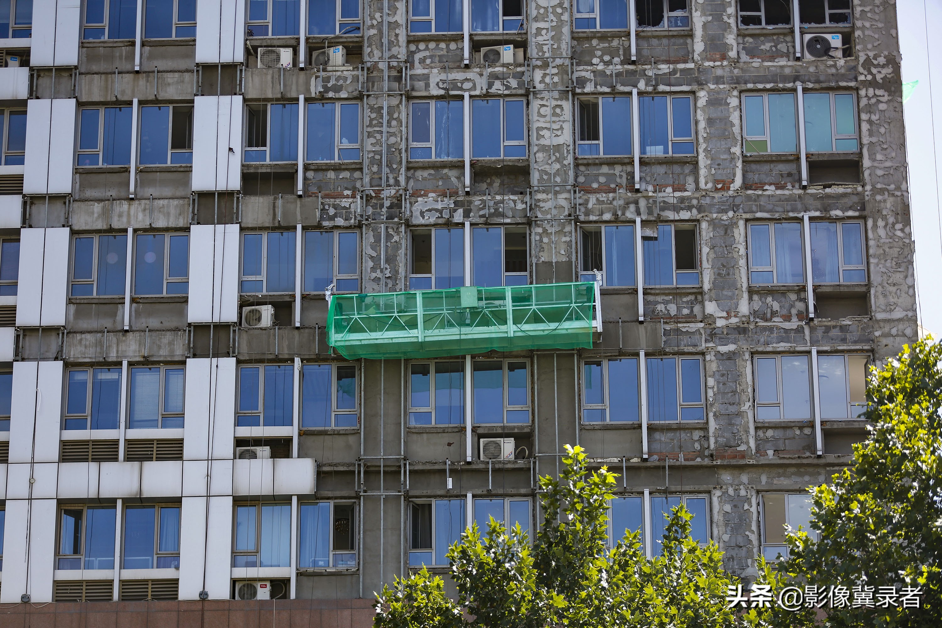 石家庄一栋楼突发火灾全过程,石家庄高楼失火最新消息