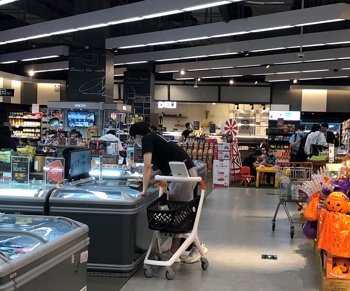 顾客赞不绝口，零售商纷纷入局，智能购物车到底有什么魔力