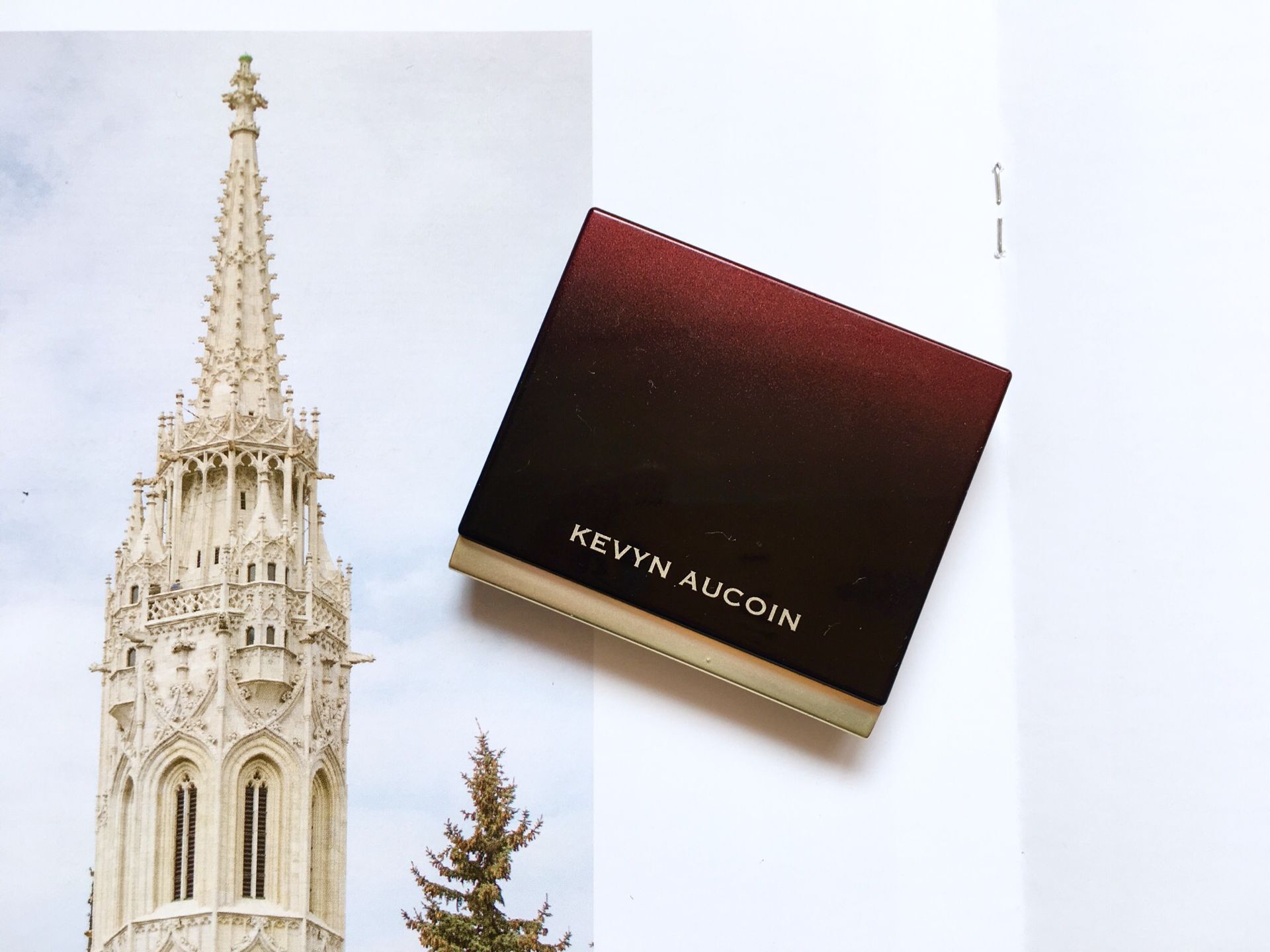 出门旅行必备化妆包,出门旅行的化妆包都带了什么