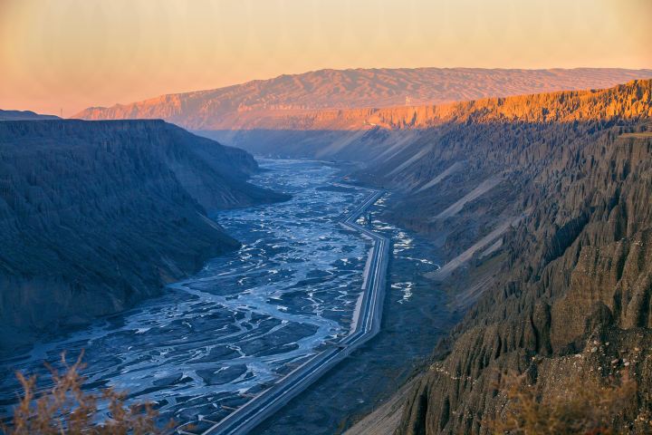 全新疆旅游景点排名,大新疆旅游景点攻略