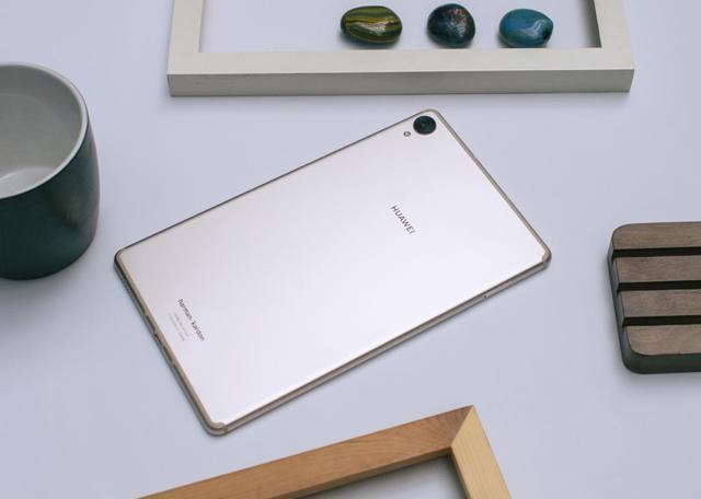 华为平板m6高能版和ipadmini5,华为平板m68.4英寸高能版测试
