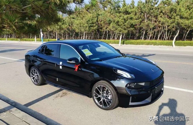 领克03改装大鲍鱼刹车卡钳罩,网友:成事不足败事有余