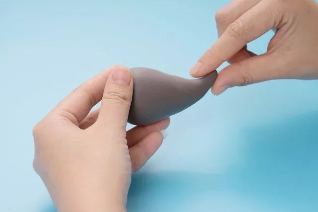 鲨鱼夹盘发教程,鲨鱼步教程新手入门