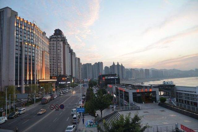 江津涪陵谁发展得更好,万州与涪陵哪个区发展潜力大