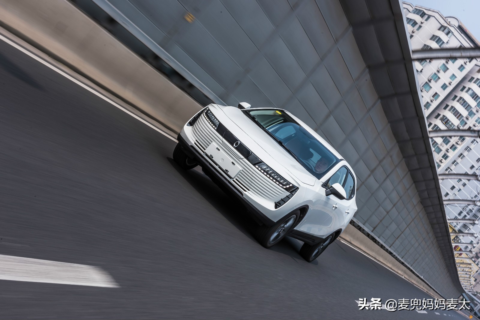 共享单车便捷城市生活,共享汽车让生活更便捷